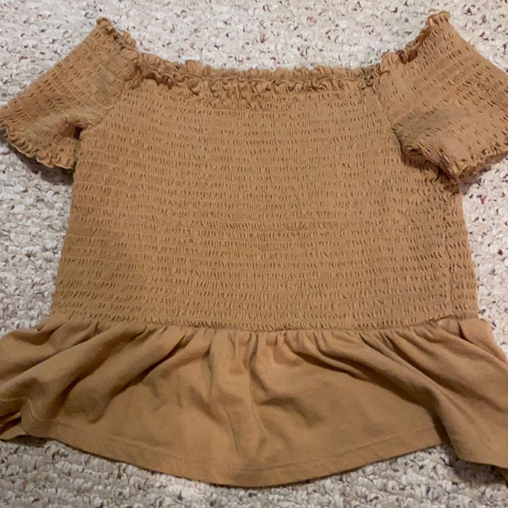 American eagle off the shoulder shirt